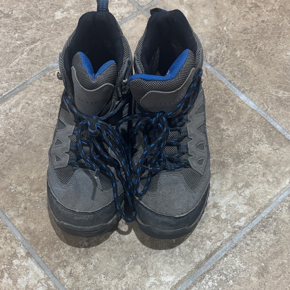 Perry Ellis Gray and Black Kids Boots